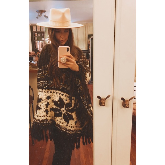Free People Long Floral Poncho Sz m/l - Picture 3 of 7